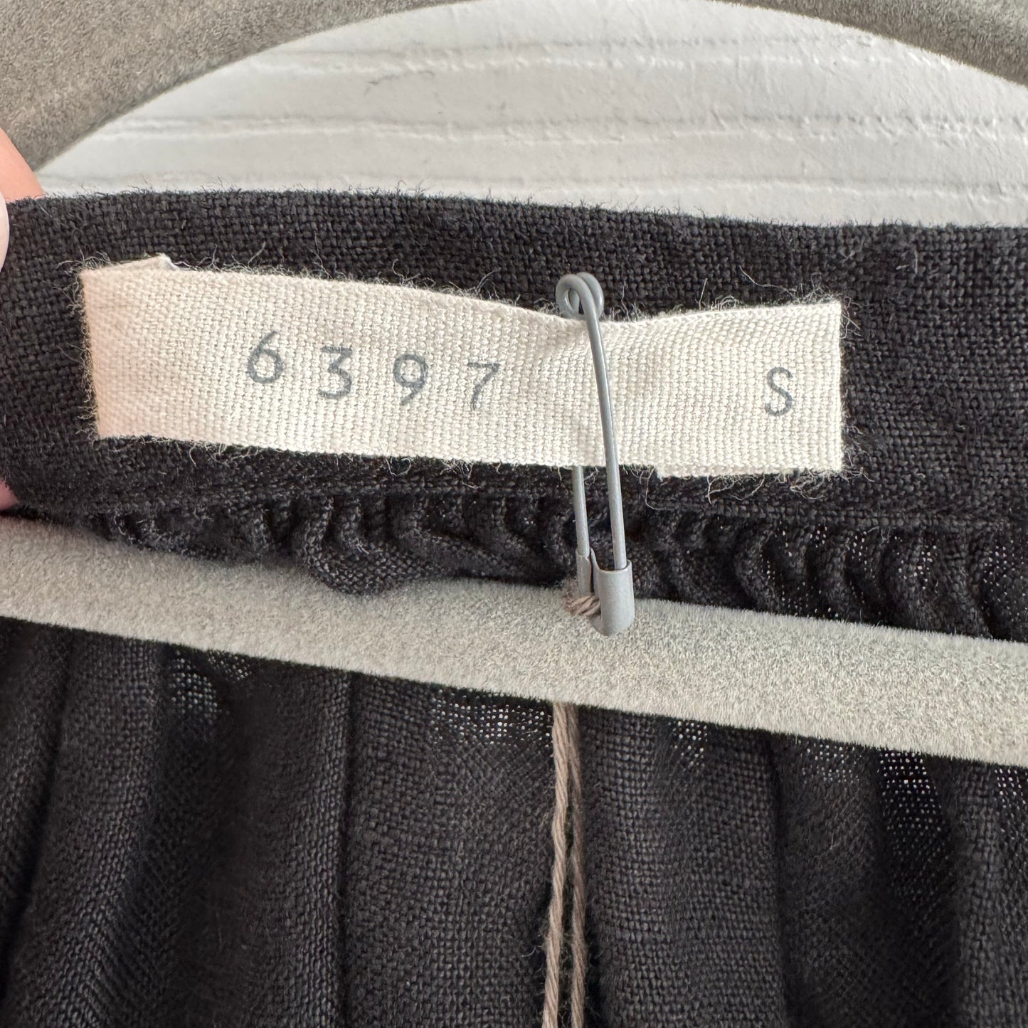 6397 Oversized Black Linen Dress, size Small (fits M-XL?)