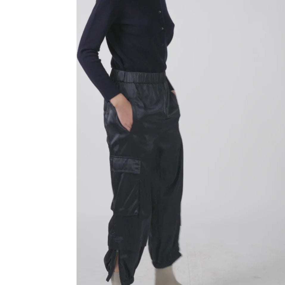 Tibi Shiny Nylon Pull On Wilt Jogger in Navy, size Large (Regular)