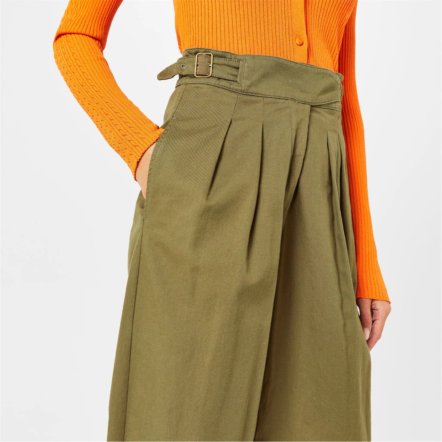 Max Mara Weekend "Foggia" Pleated Pant in Green, size 8 (fits like size 4)