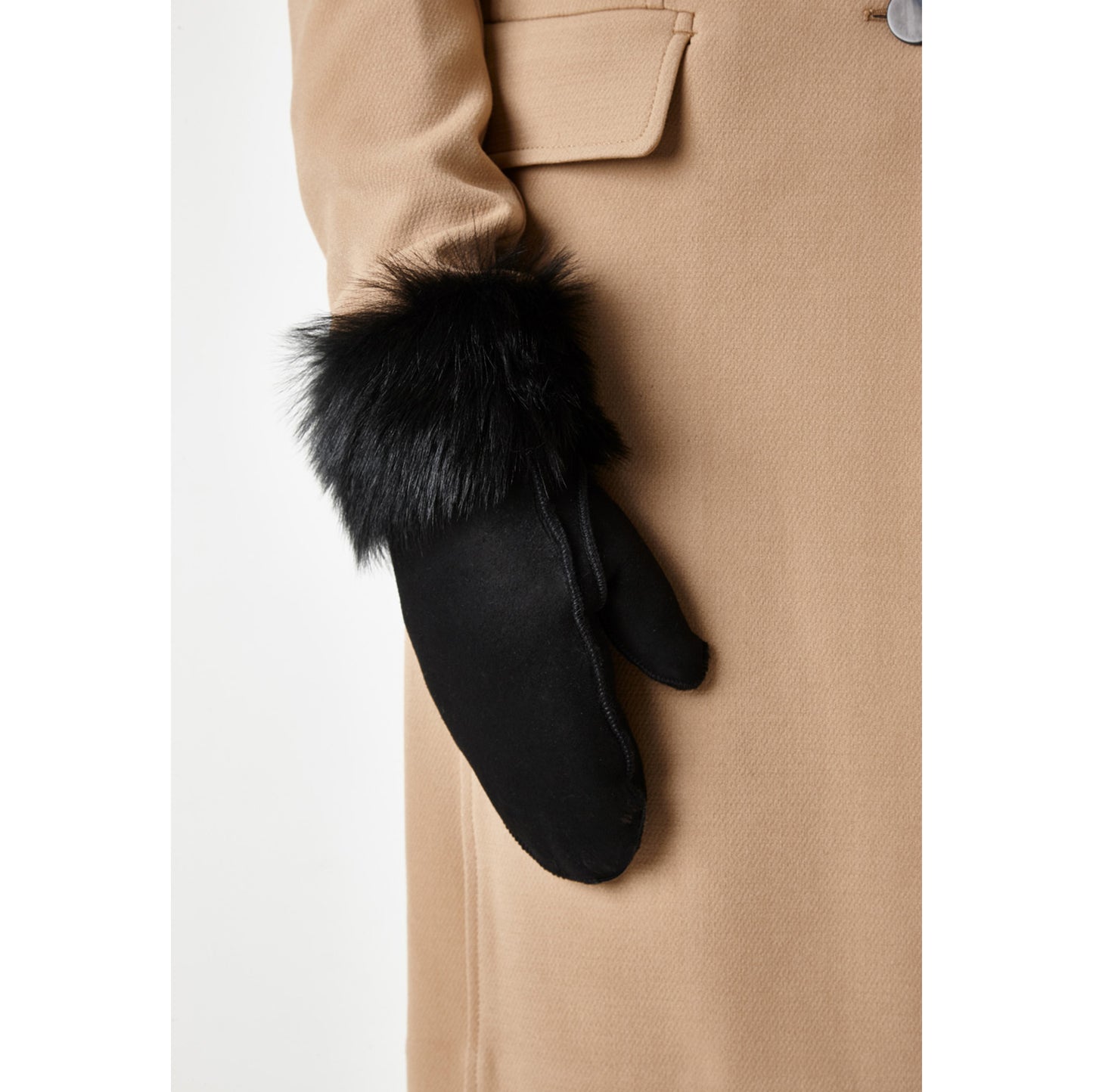 Gushlow & Cole Shearling Gloves in Black