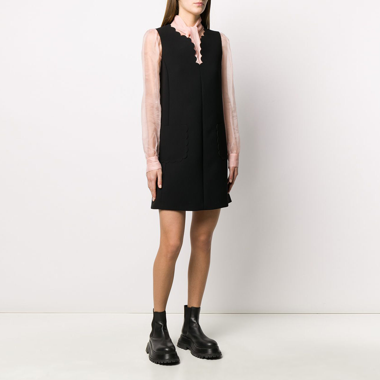 Robe RED Valentino noire à bordure festonnée, taille 38IT/2US