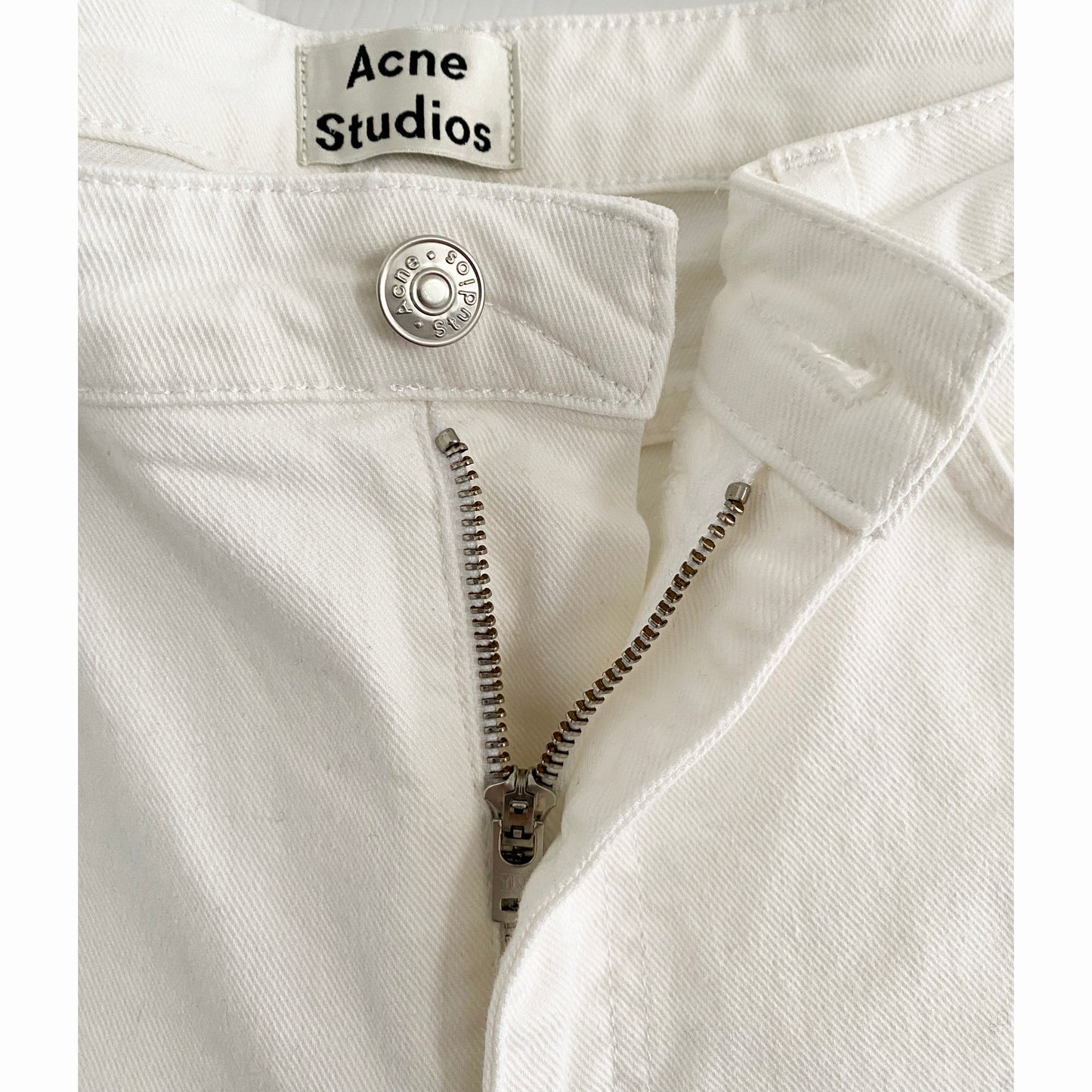 Acne Studios THE ROW White Jean, size 30