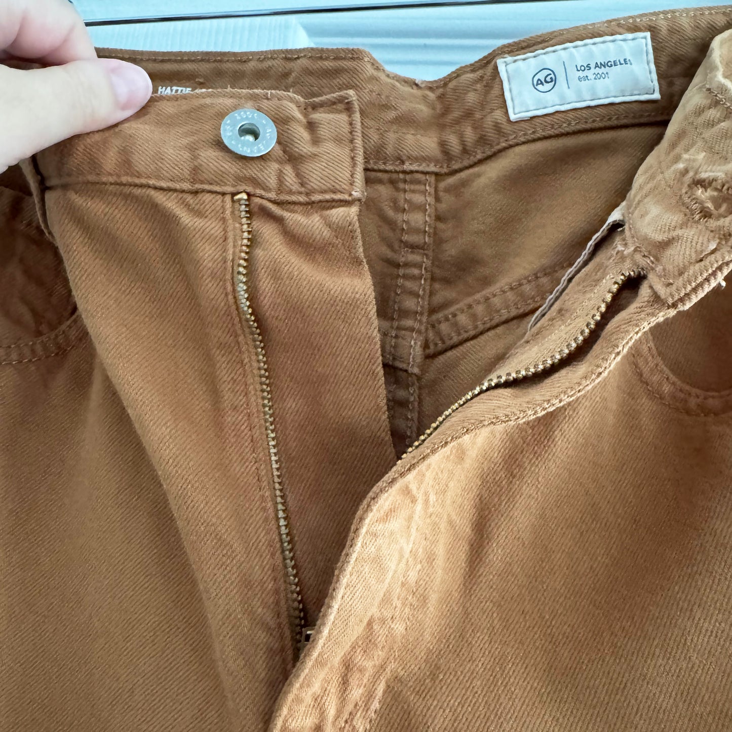 AG "Hattie Crop" Barrel Leg Jean in "Ginger", size 28