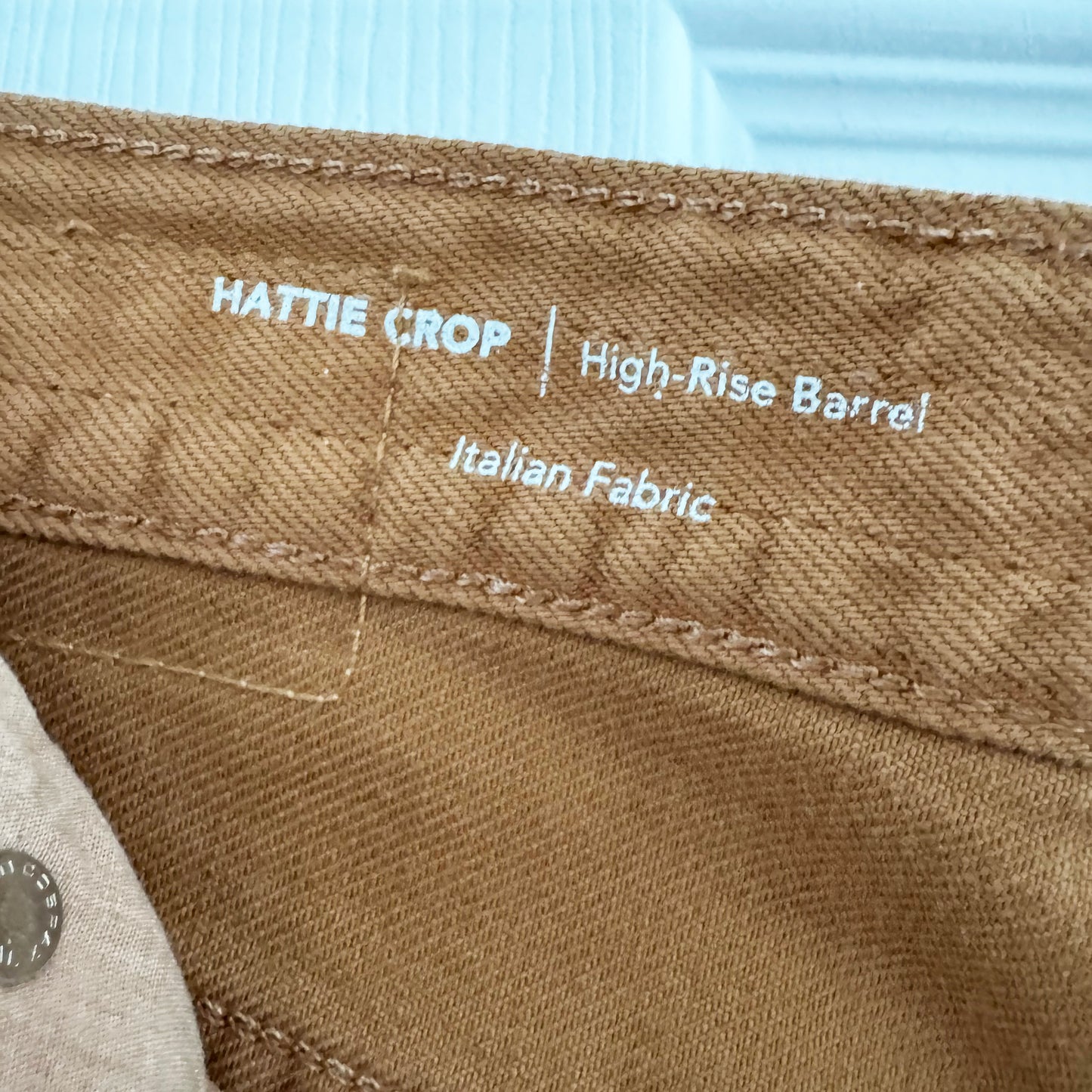 AG "Hattie Crop" Barrel Leg Jean in "Ginger", size 28