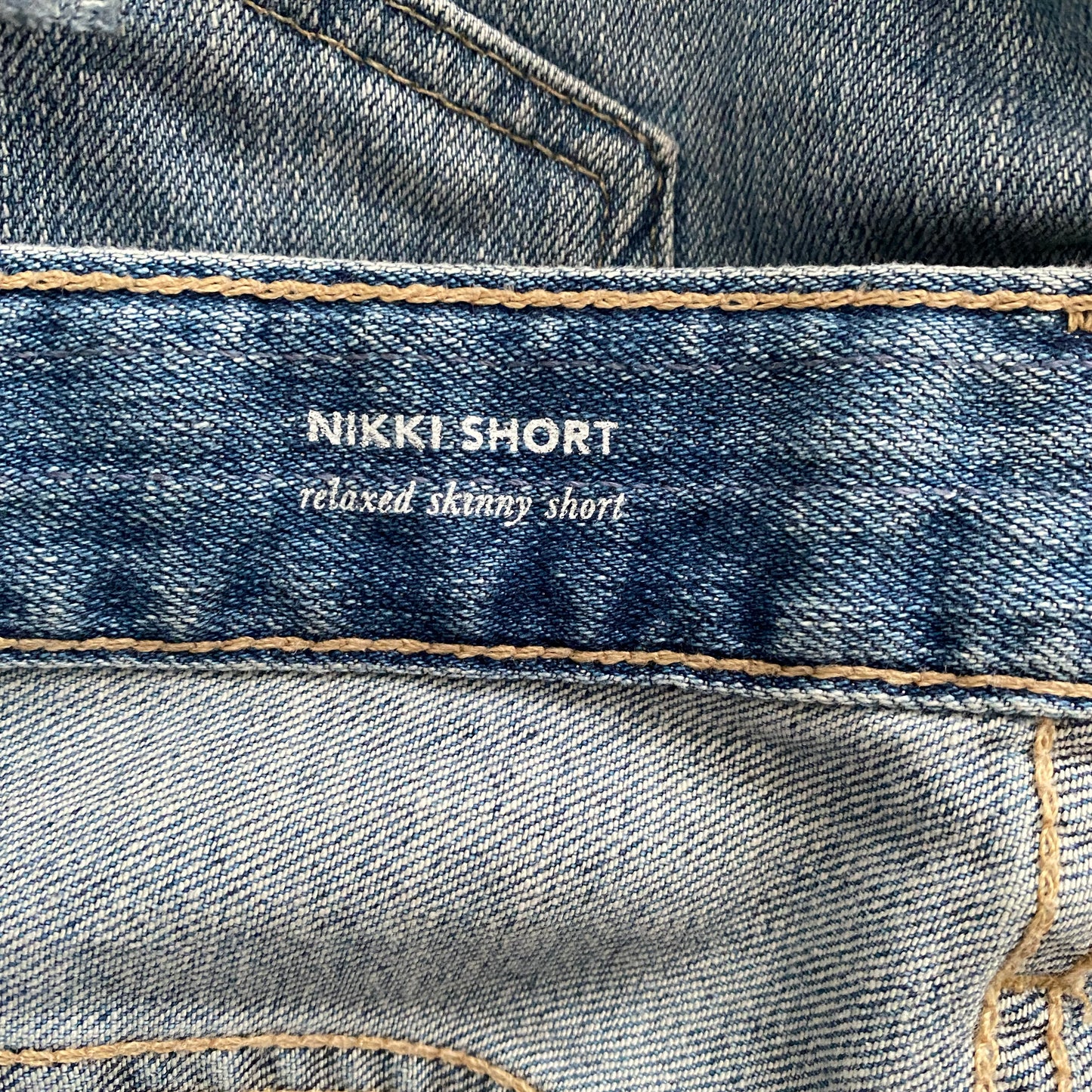 AG "Nikki" Relaxed Skinny Jean Shorts, size 27 (fits 27/28)