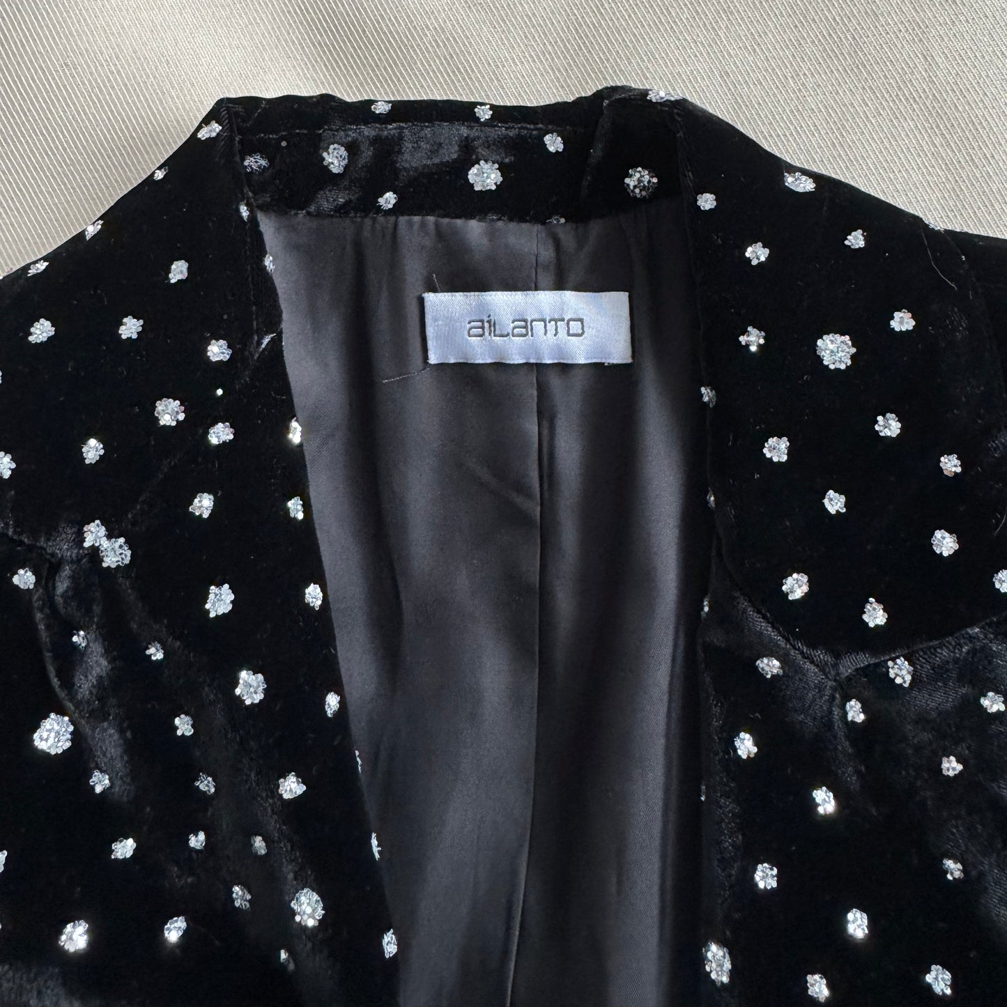 Ailanto Velvet Sequin Blazer, No Size Label - but fits like XXS-XS