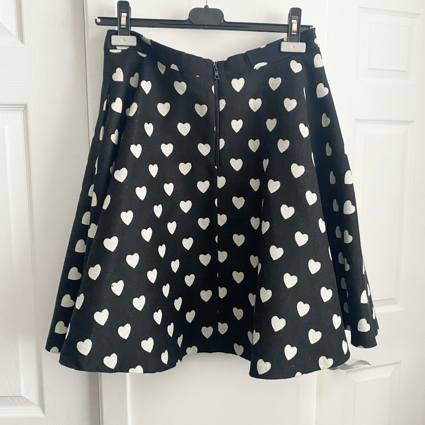 Alice & Olivia Hearts Print Skirt, size 6??