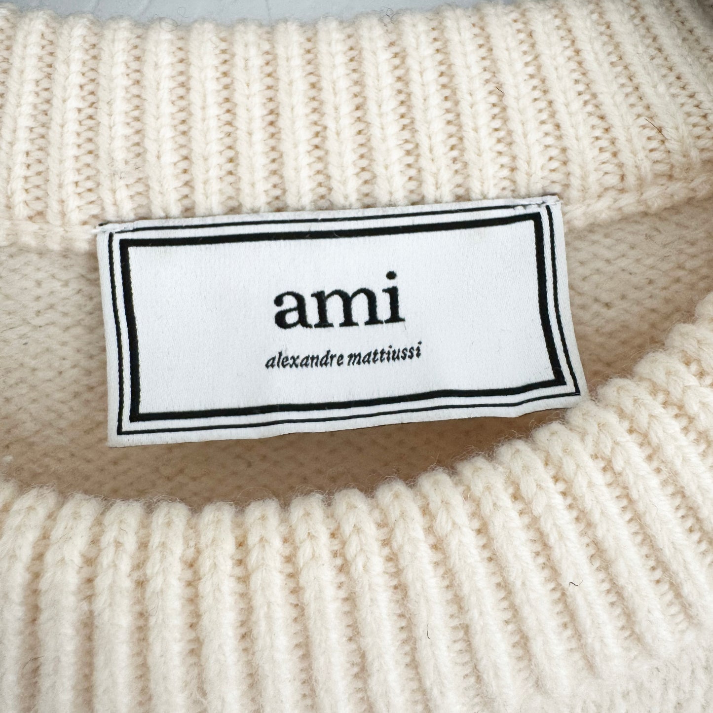 AMI Paris Oversize Wool Sweater in Ivory w Red Heart, size Small