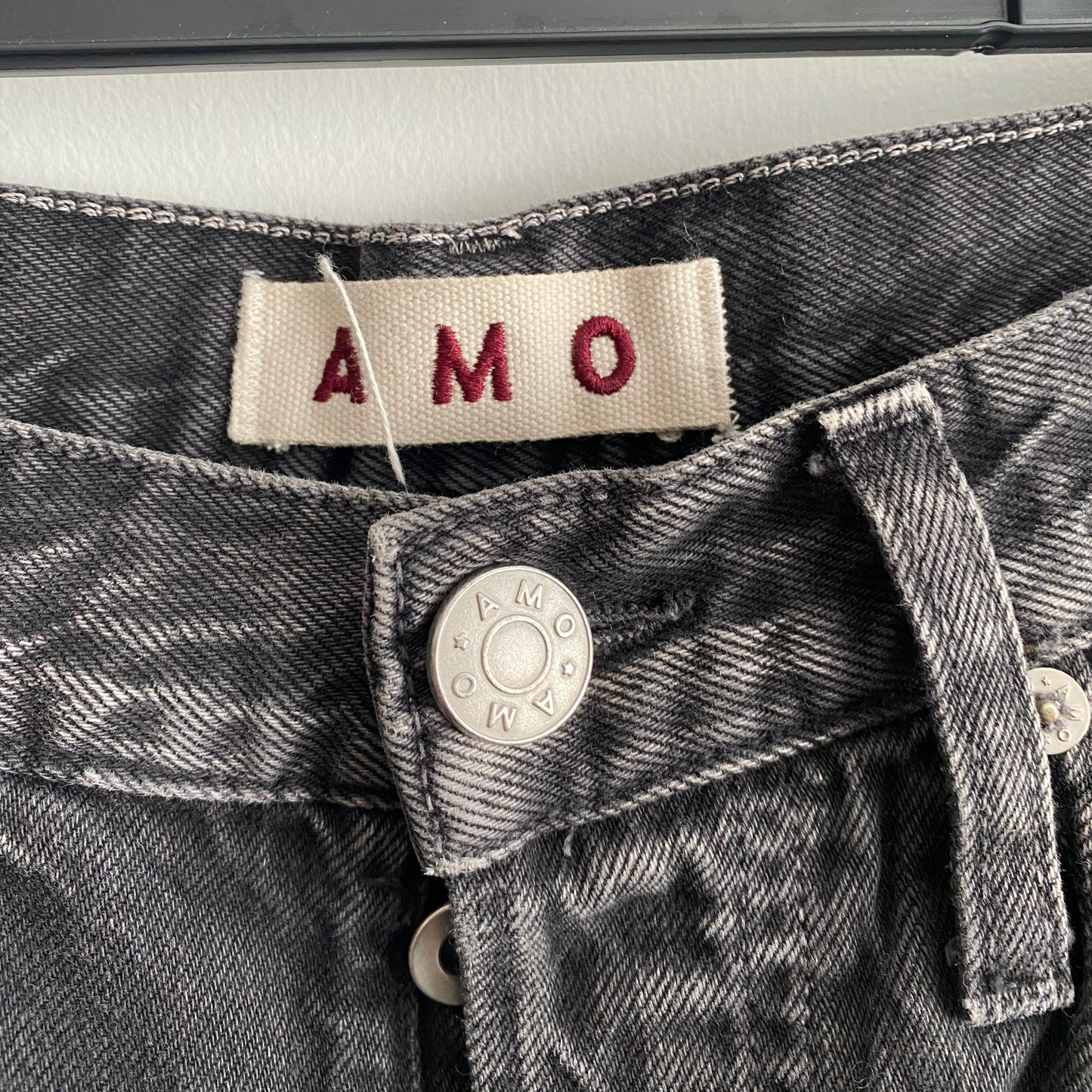 AMO Loverboy Jeans in Vintage Black, size 25