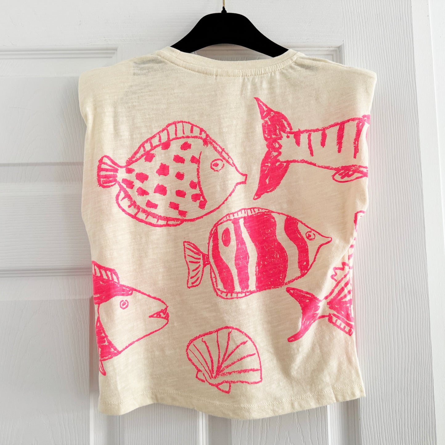 ** KIDS ** AO76 "Lora" T-shirt with Fishes in Natural, size 10 years