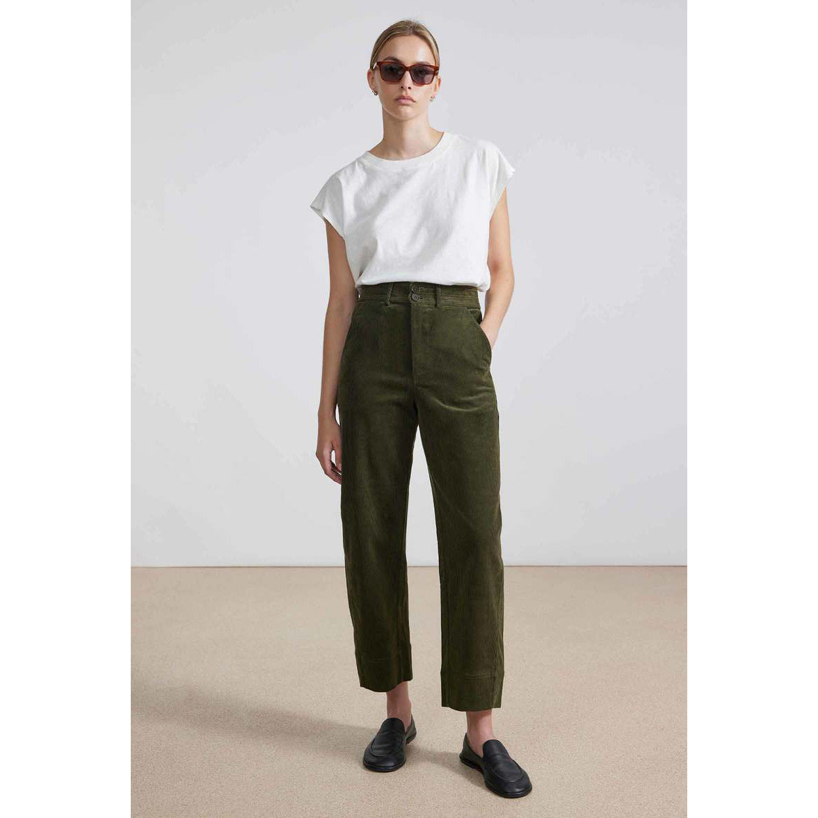 Apiece Apart Mari Barrel Pant in Khaki Green, size 8