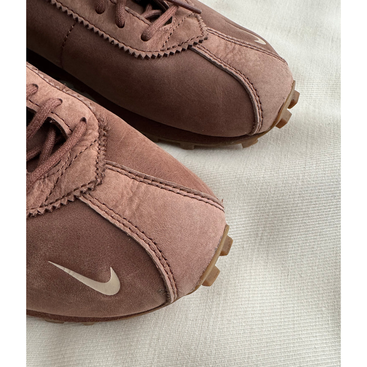 Aritzia x Nike LD-1000 "Edition A" Sneakers in Brown, size 8.5