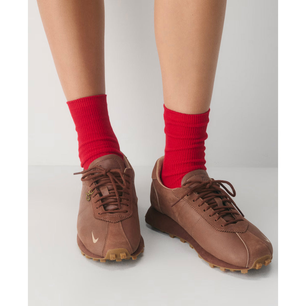 Aritzia x Nike LD-1000 "Edition A" Sneakers in Brown, size 8.5