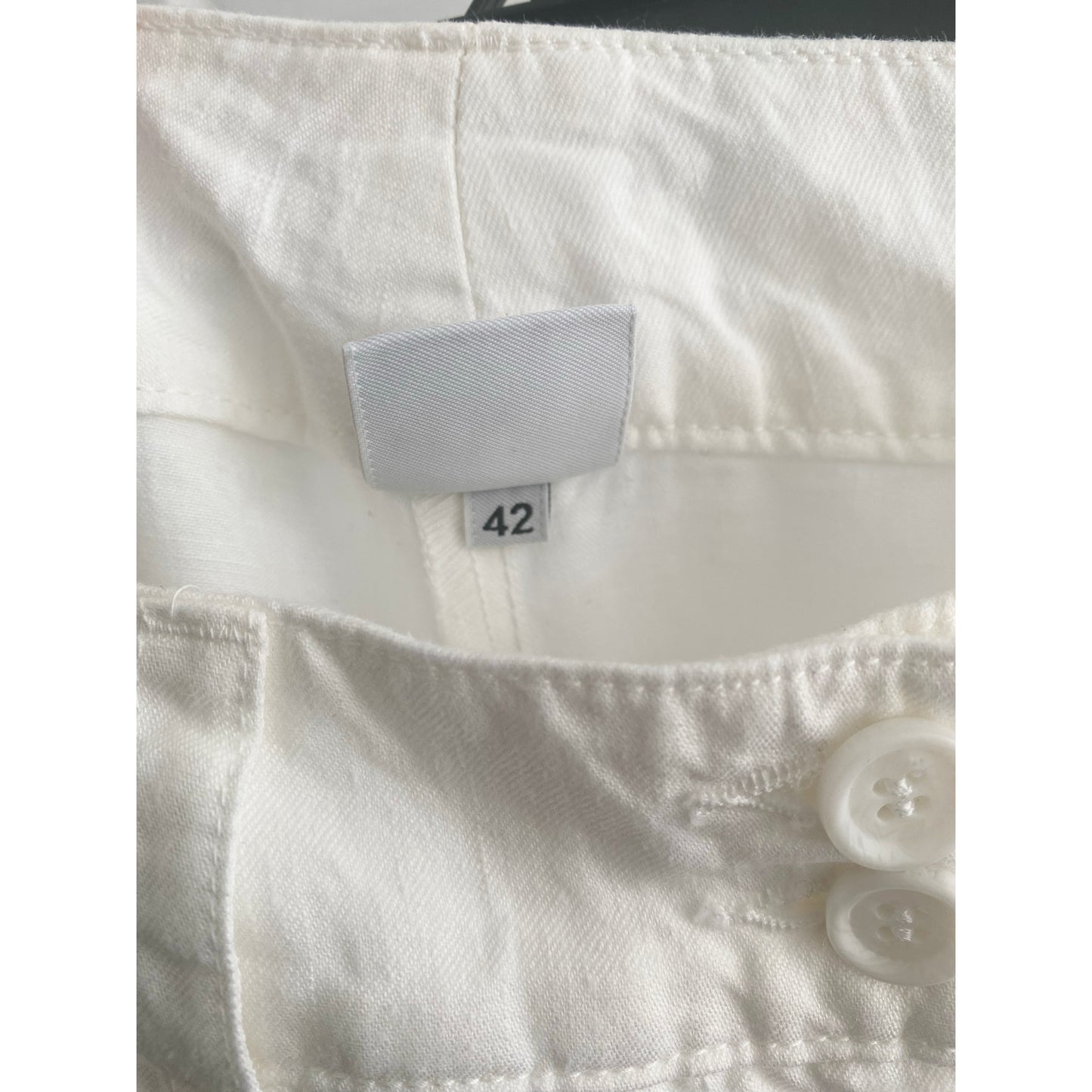 Aspesi White Linen Trousers, size 42 (fits like a size 4)