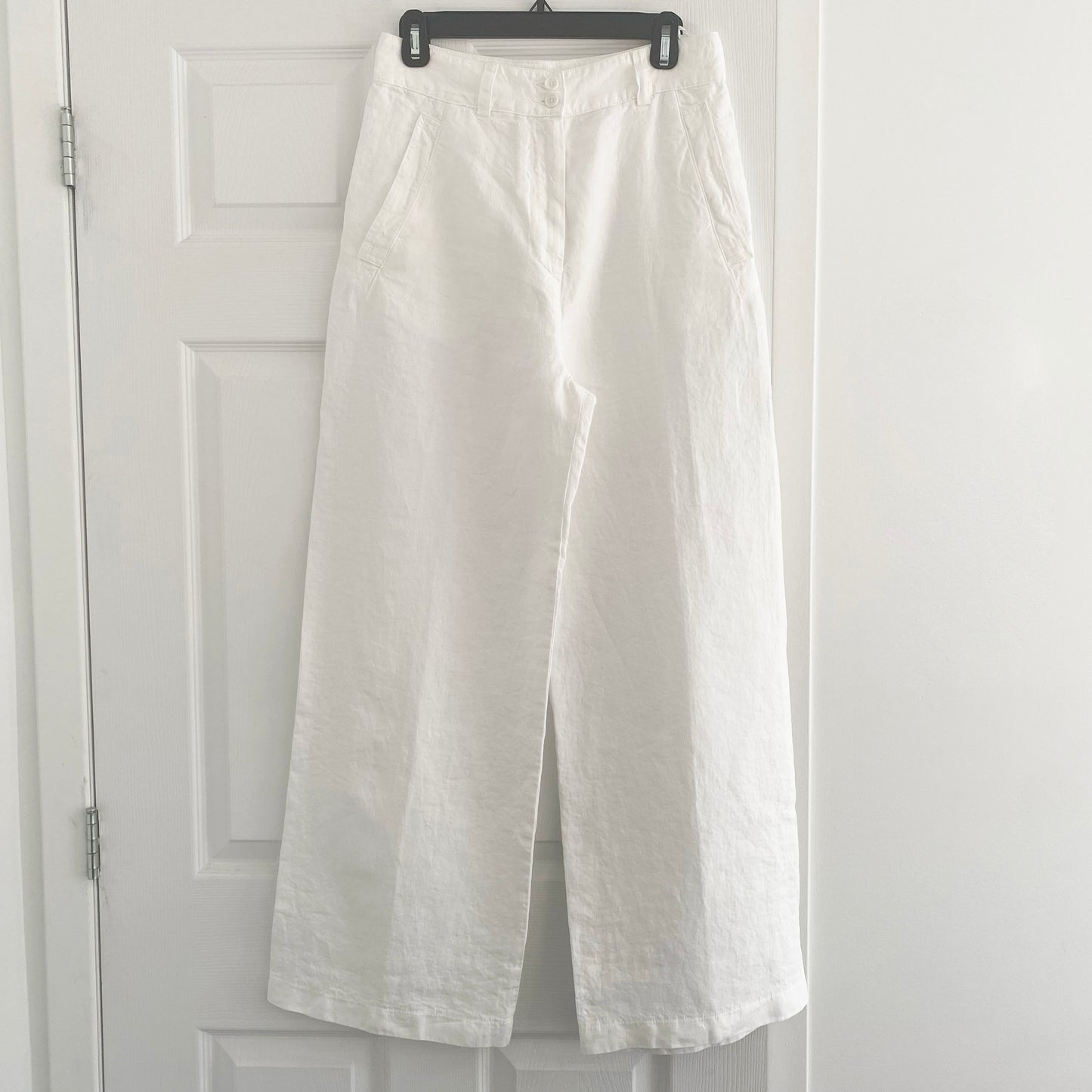 Aspesi White Linen Trousers, size 42 (fits like a size 4)