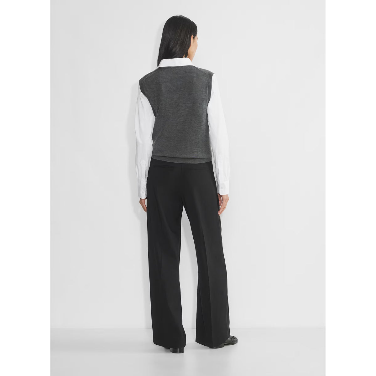 Babaton "Allocate" Merino Wool Sweater Vest in Dark Grey, size Medium