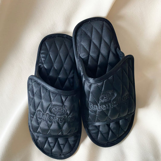 Balenciaga Quilted Black slides, size 38 (fits like a 39)