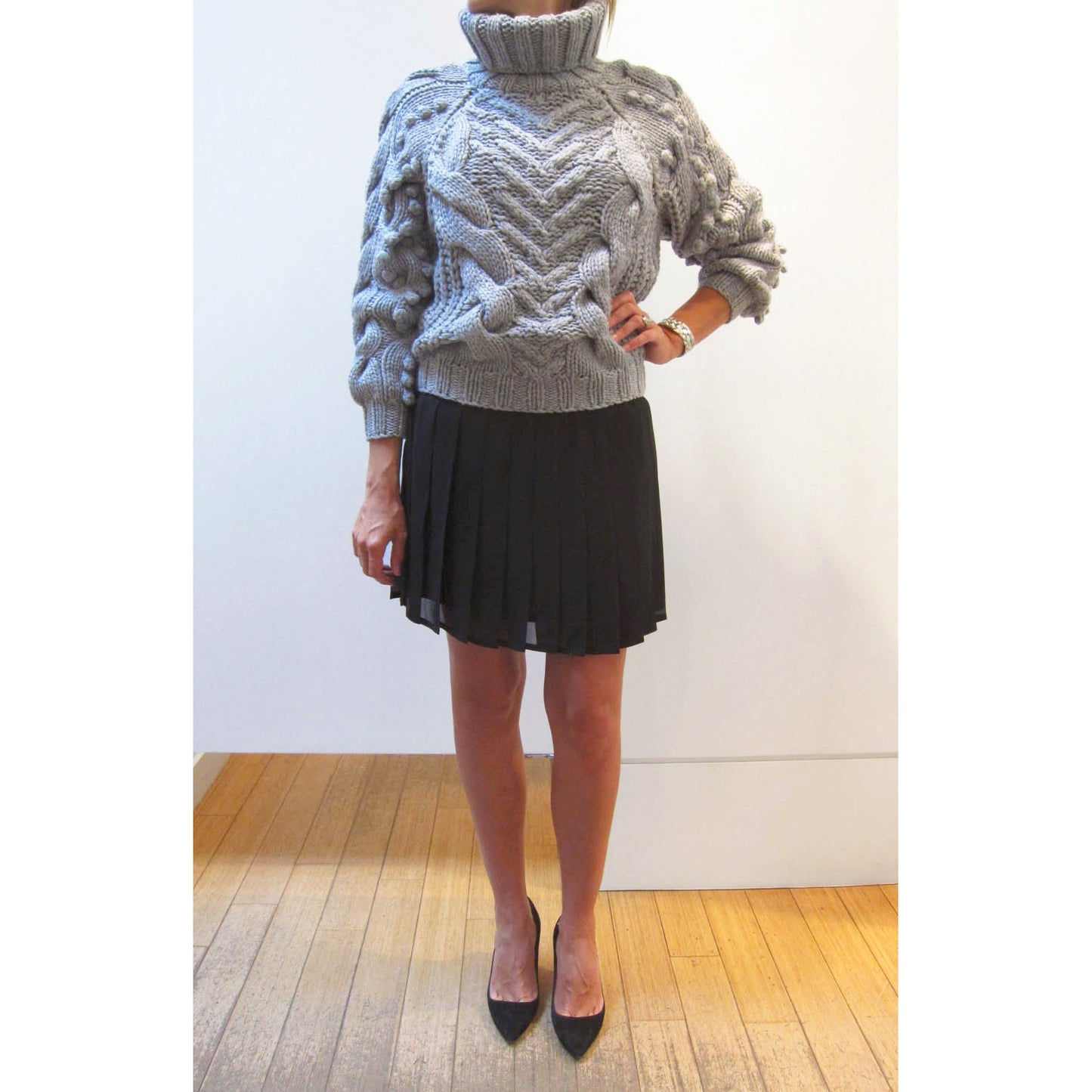 Barbara Bui Pleated Chiffon Mini Skirt in Black, size 36