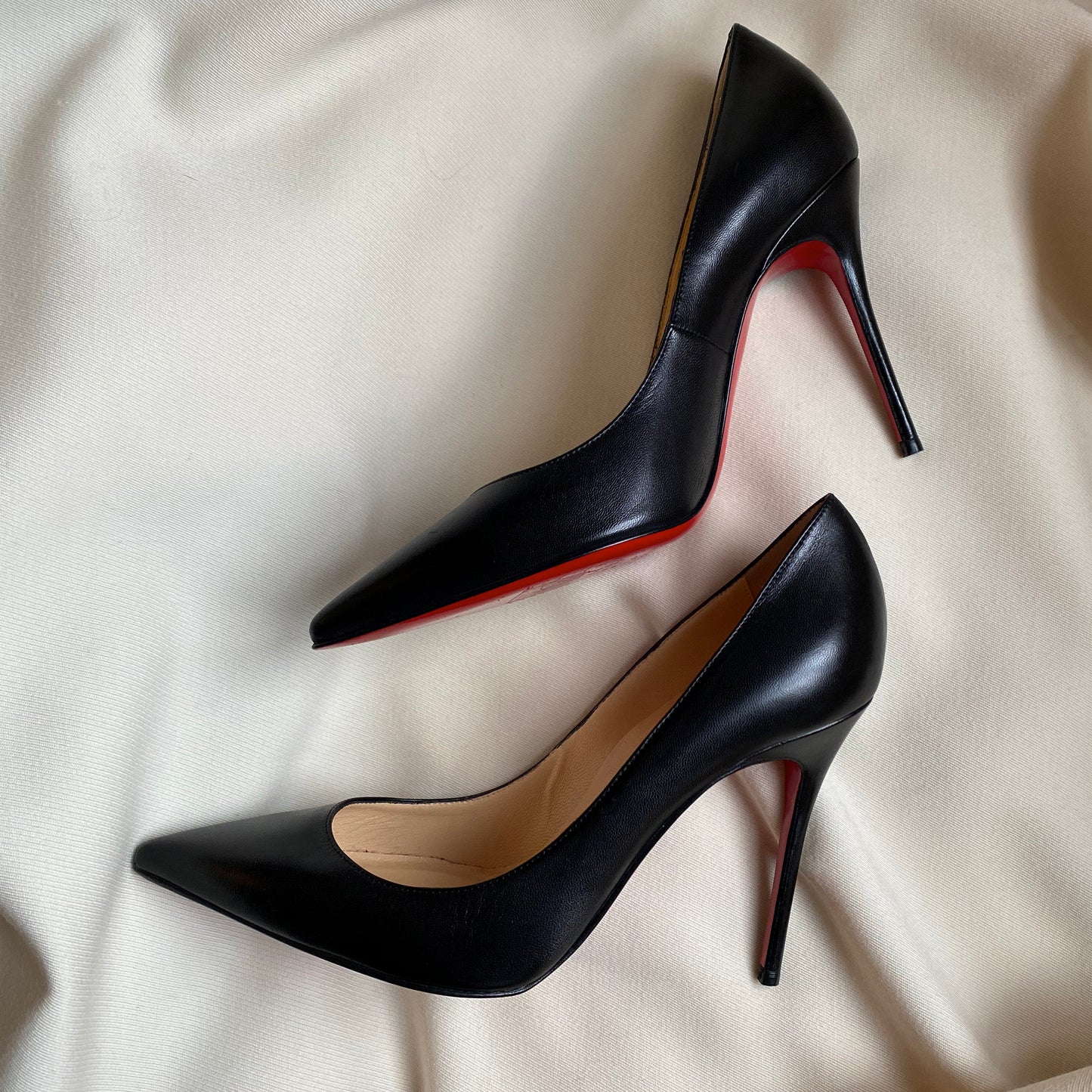 Christian Louboutin "Decolleté 554" 100mm Black Leather Pumps, size 36.5 (fits size 5.5/6)