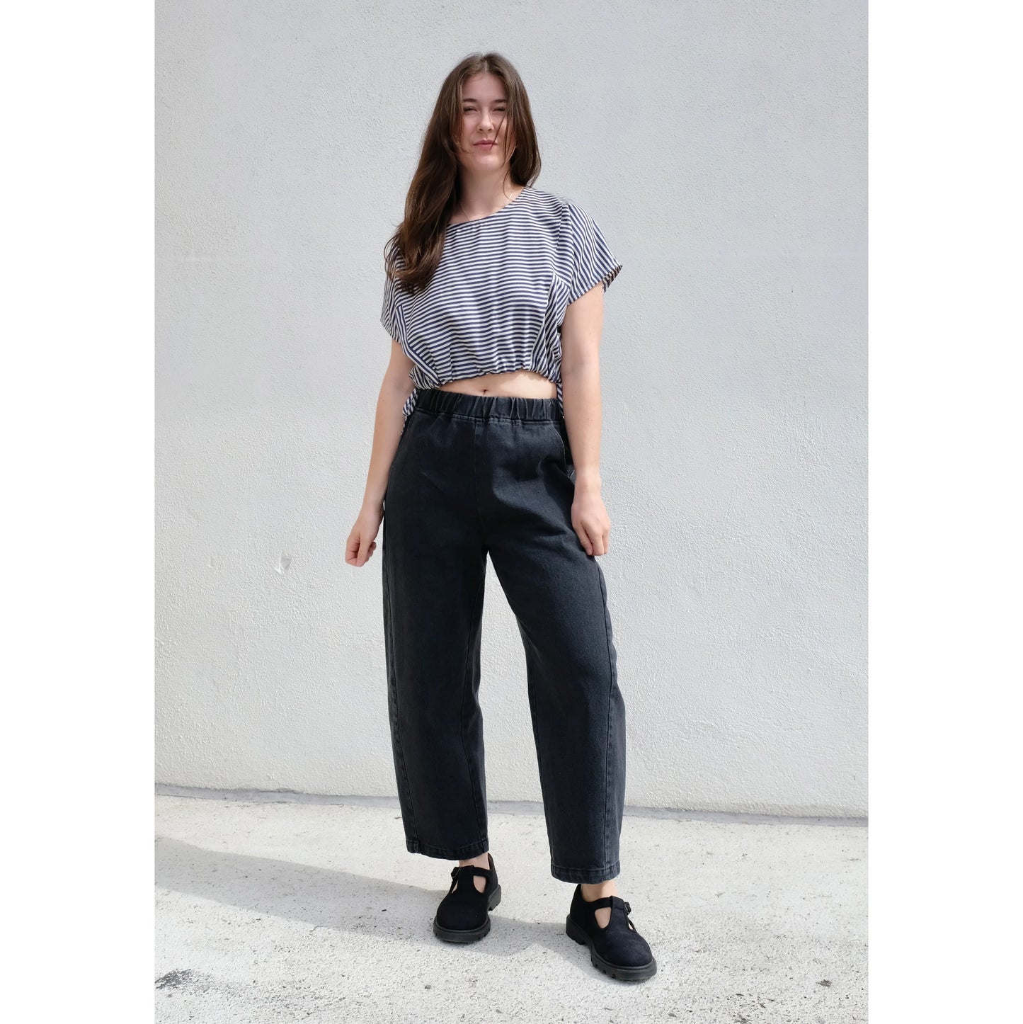 Le Bon Shoppe "Arc" Jeans in Black, size Small