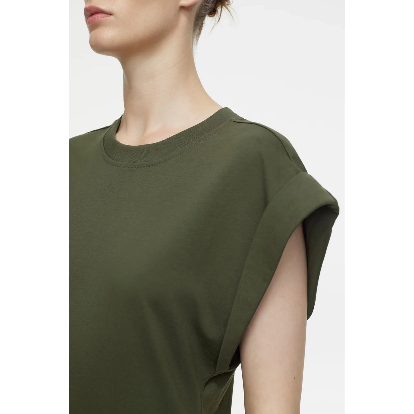 CLOSED Sleeveless T-Shirt in Green, size Medium