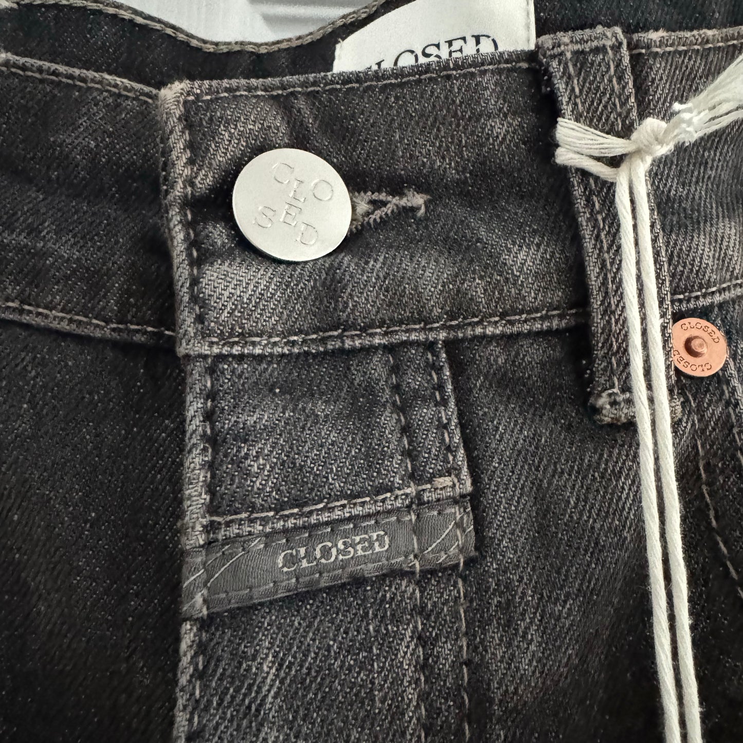 CLOSED OFFICIAL "Nikka" Jeans in Dark Grey, size 27