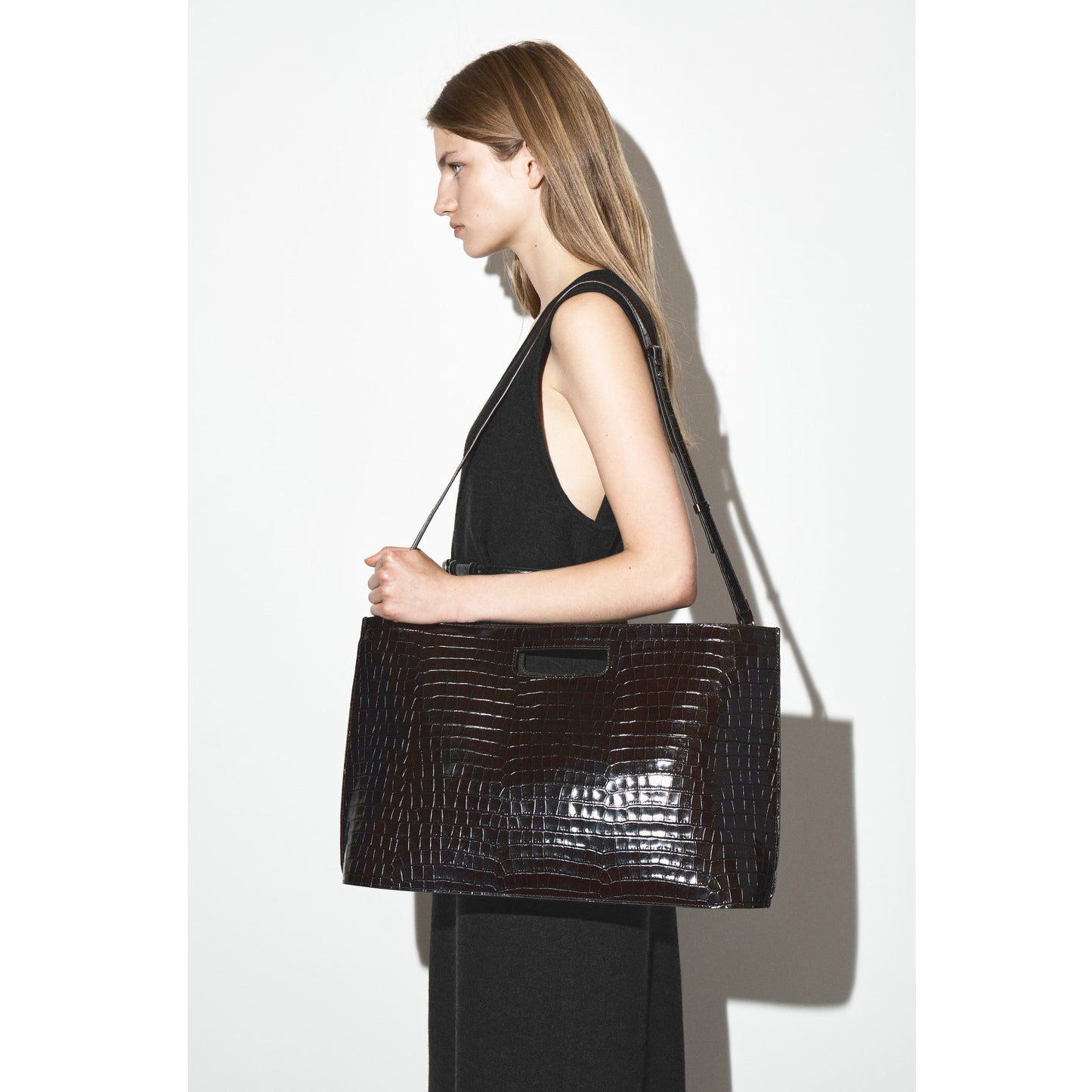 COS "Folio Oversized" Bag in Croc-Effect Leather in Brown