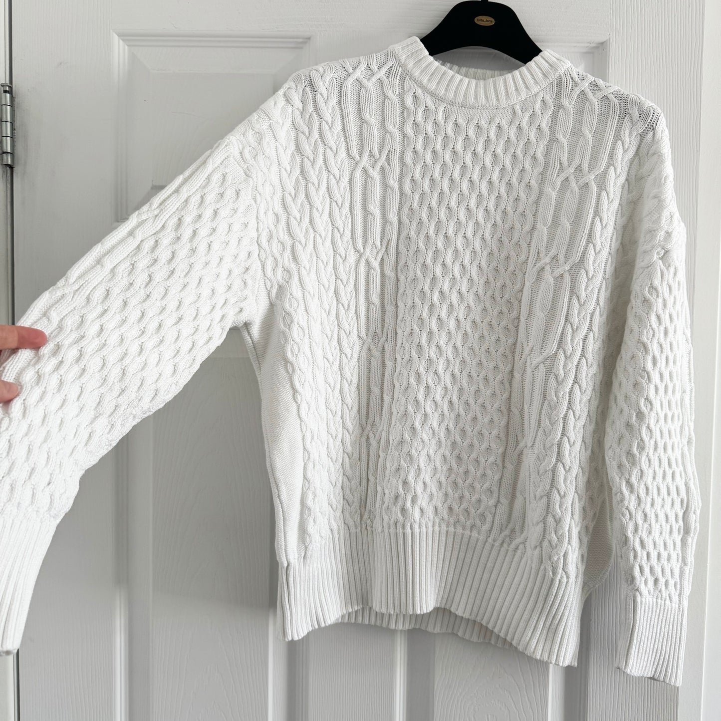 Co Cotton Cable Knit Sweater in White, size XS (fits XS/S)