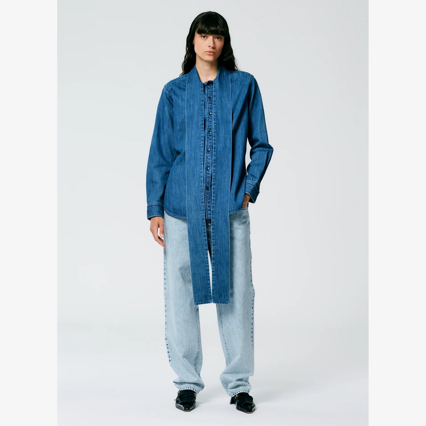 Tibi Lightweight Stone Washed Tie Neck Slim Men's Shirt in Blue, size Medium