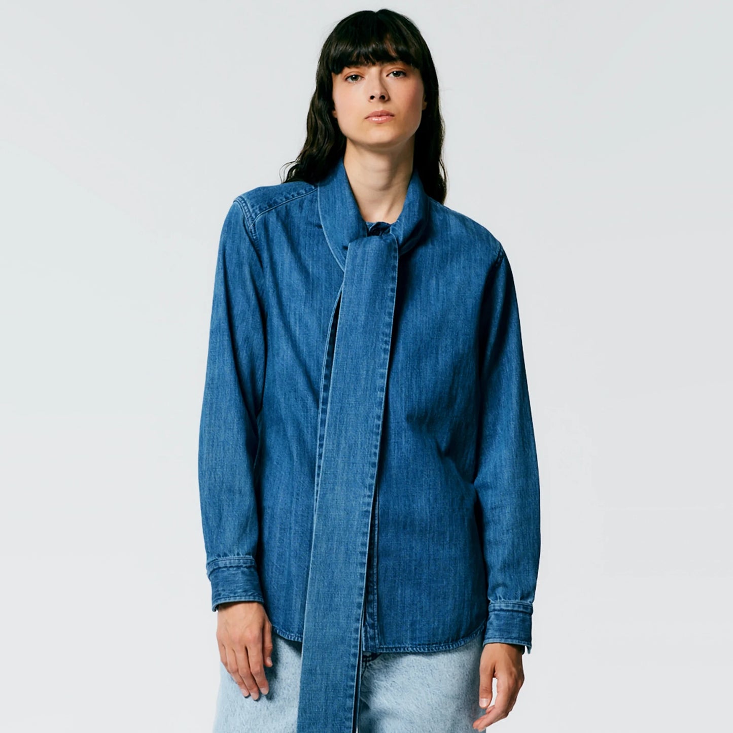 Tibi Lightweight Stone Washed Tie Neck Slim Men's Shirt in Blue, size Medium