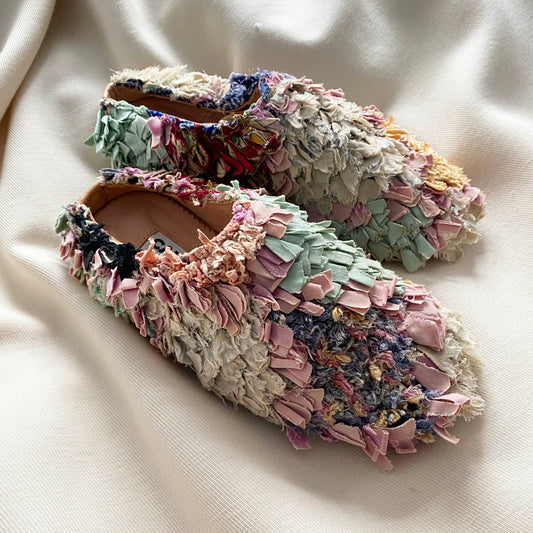 Calla MultiColour Upcycled Fabric Slides, size 6