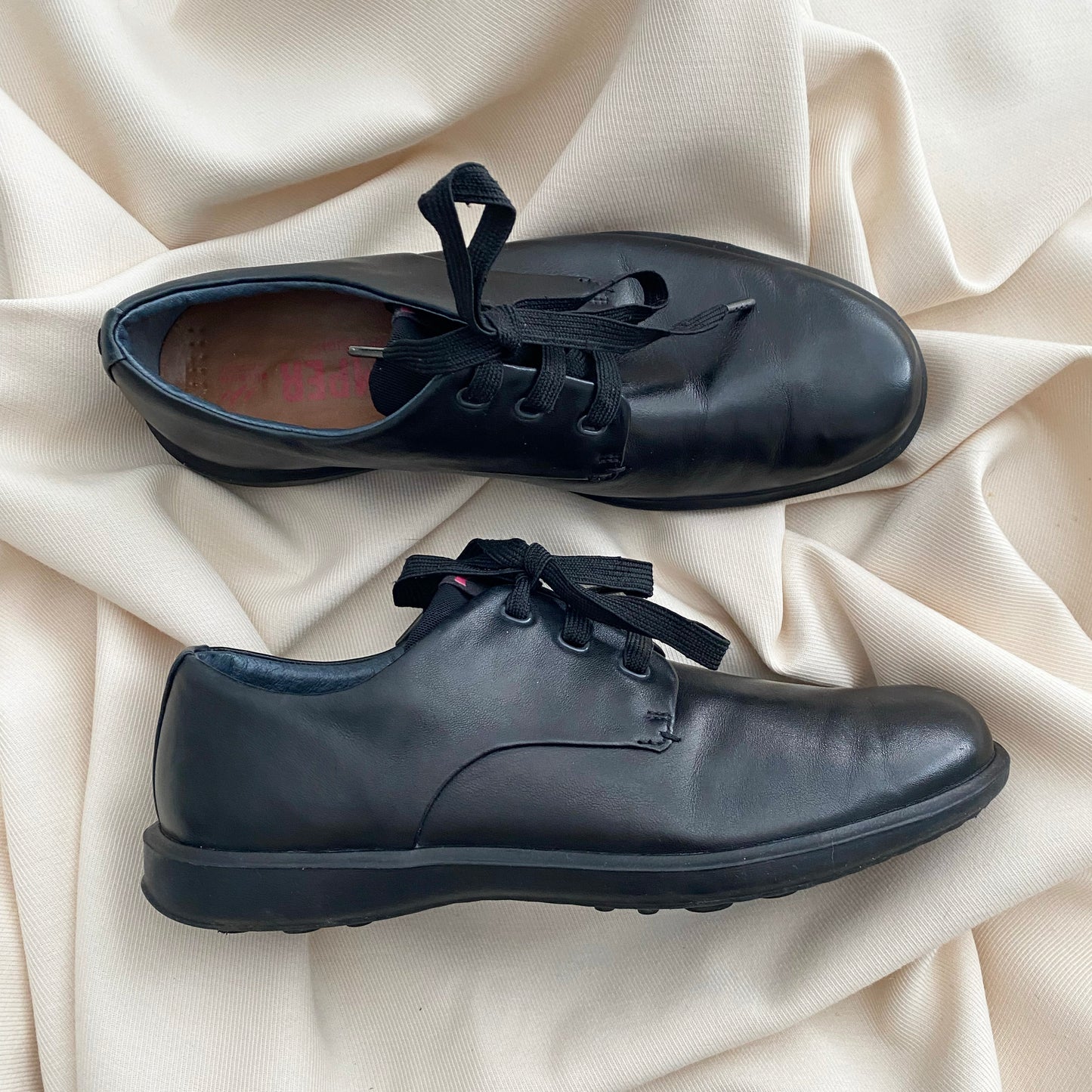 * MENS ** Camper Black Oxfords, size 41 (8US/7UK)