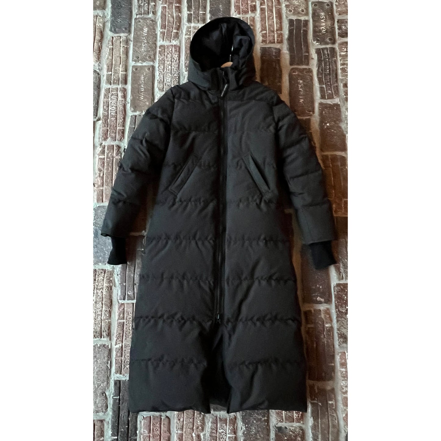 Canada Goose "Mystique" Parka in Black, size Small