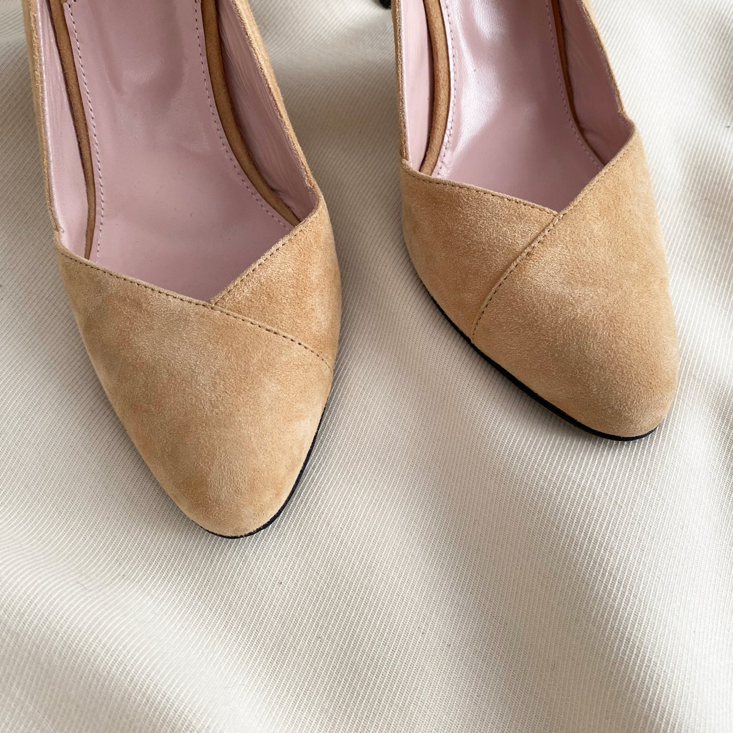 Carven Beige Suede Slingbacks with Bow Back, size 40