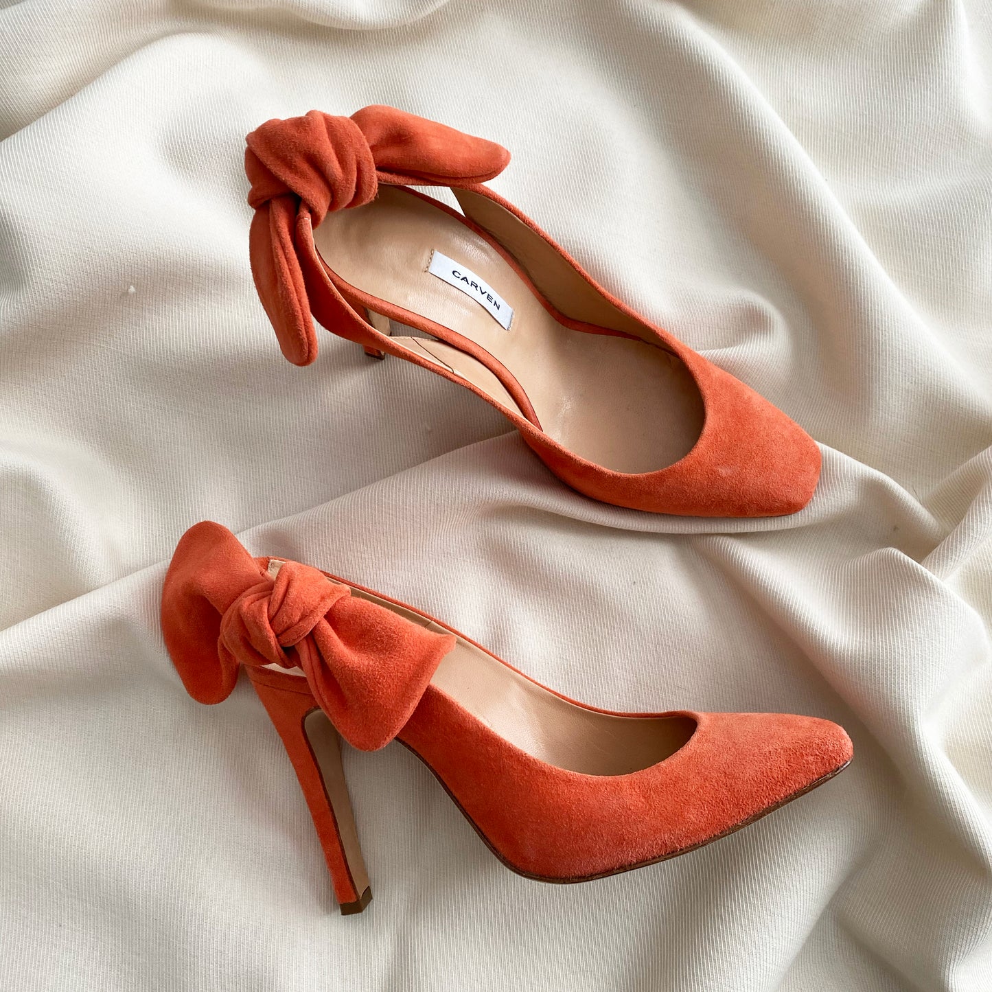 Carven Orange Suede Pumps w Bow Back, size 40