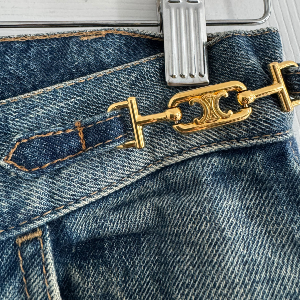 Celine "Dylan" Jeans in Union Wash, size 26 (fits 24/25)