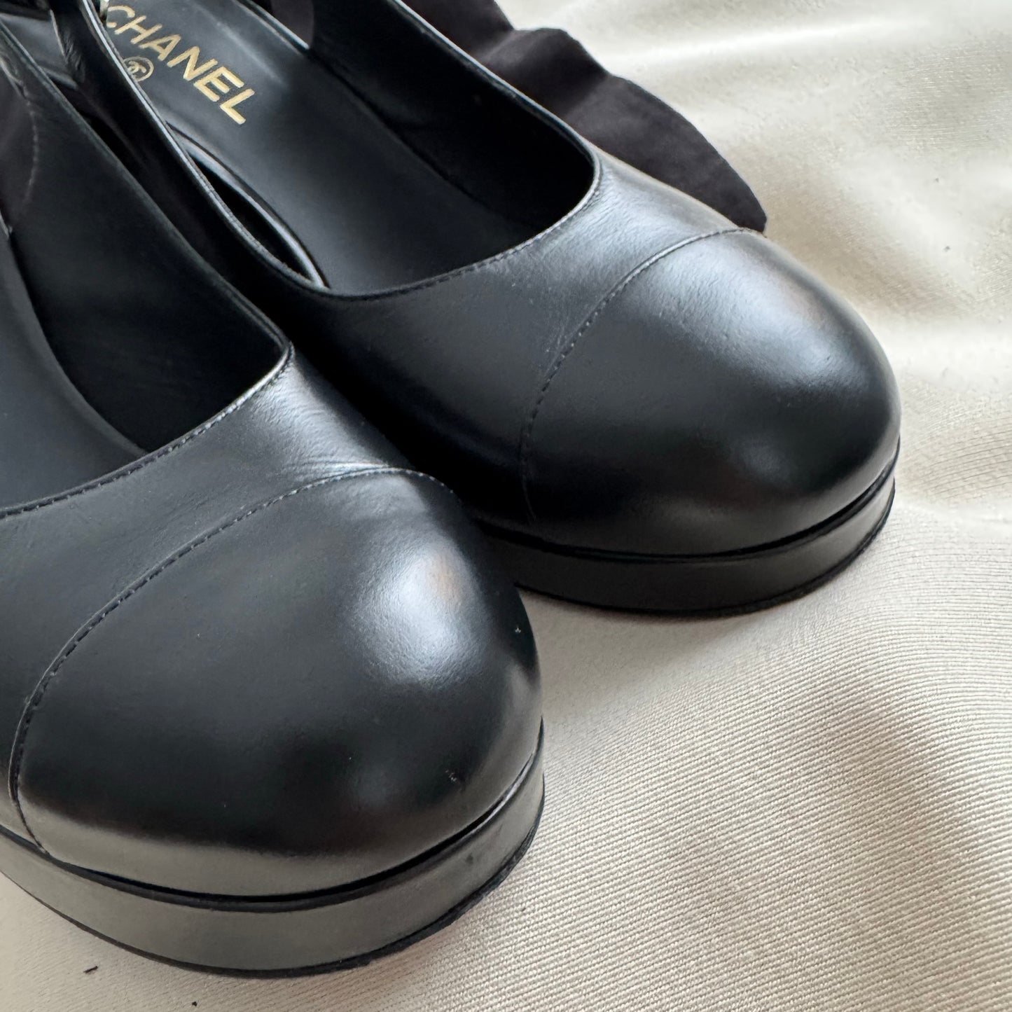 Chanel Round toe black ankle strap pumps, size 41.5