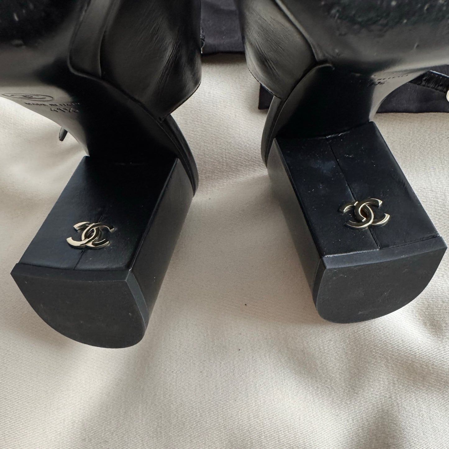 Chanel Round toe black ankle strap pumps, size 41.5