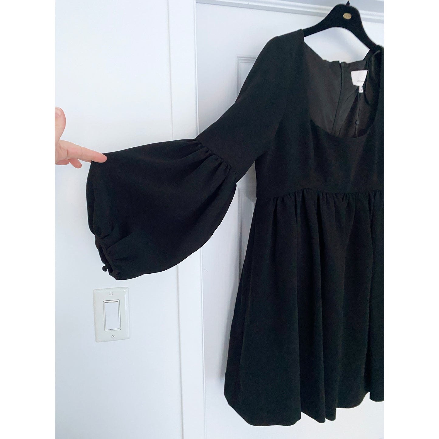 Cinq a Sept "Dorina" Black Crepe Dress, size 10