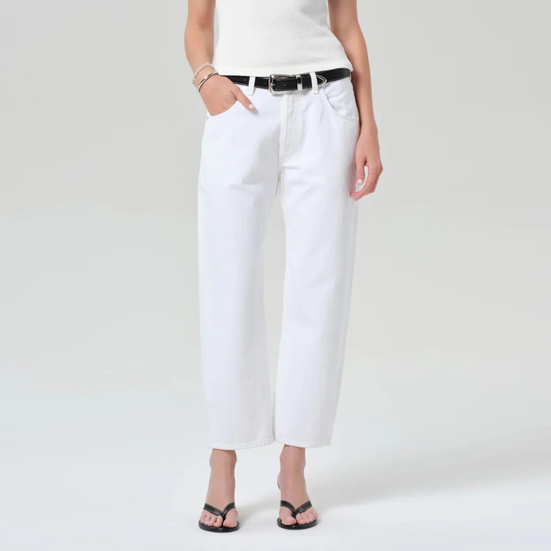 Citizens of Humanity "Winslow" Straight Leg Jeans in White, size 26