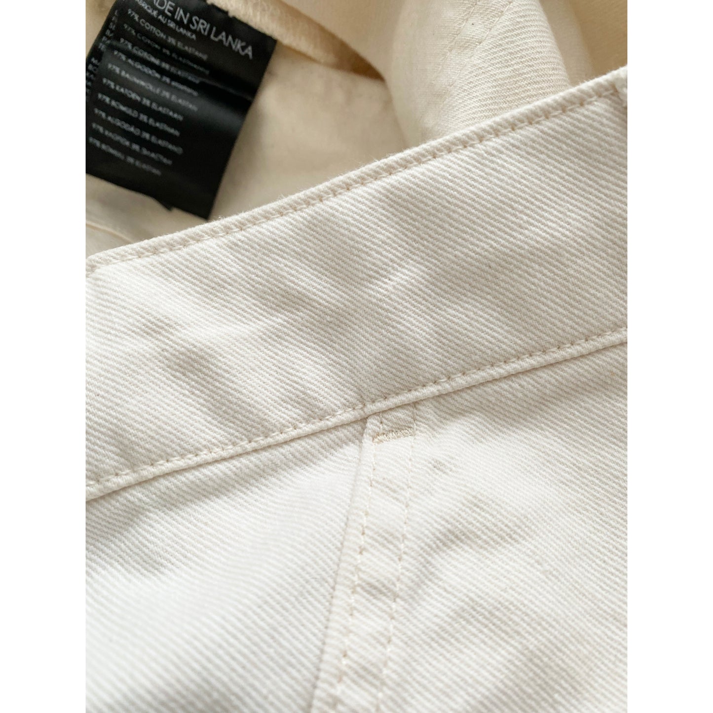 Club Monaco Utility Pant in Ivory, size 8