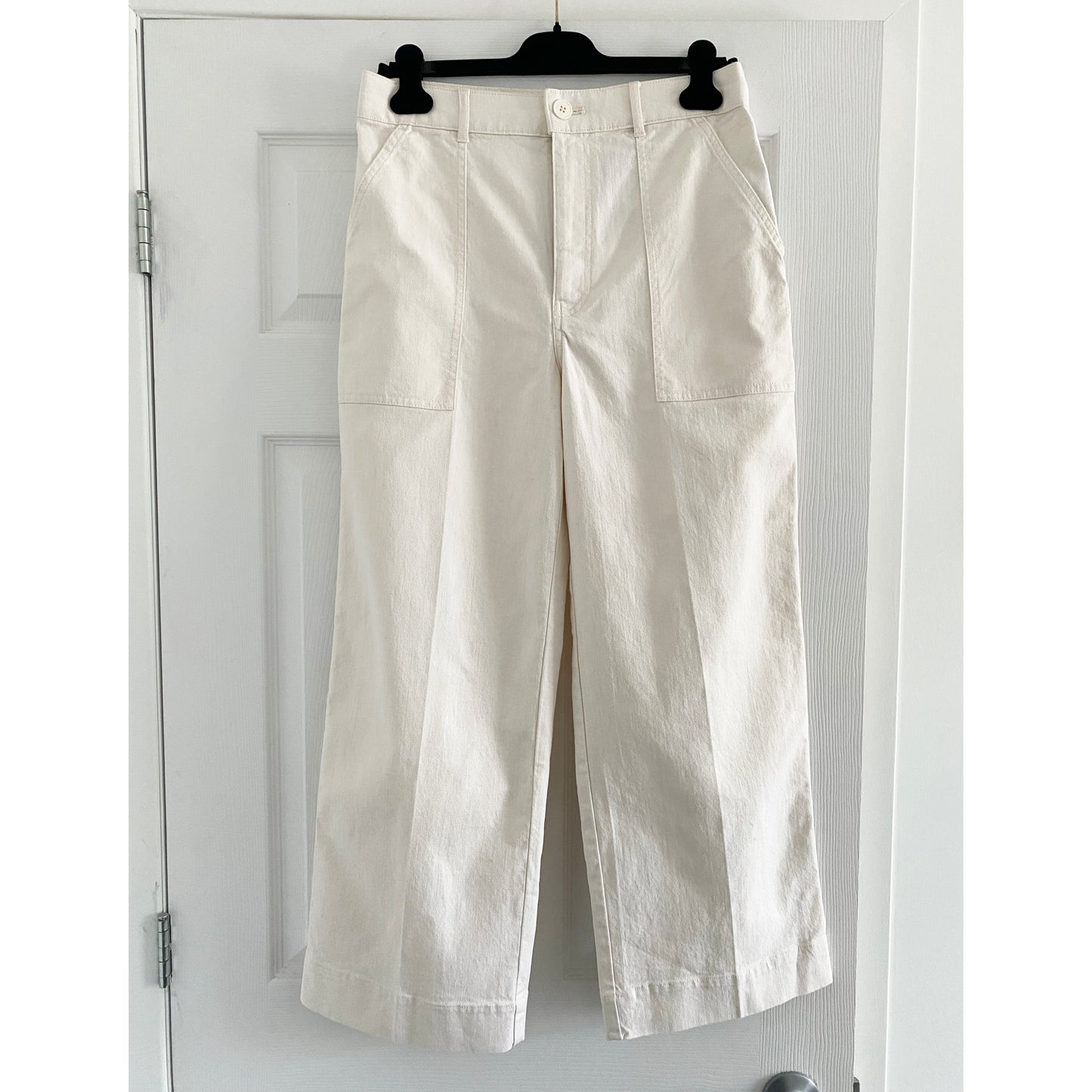 Club Monaco Utility Pant in Ivory, size 8