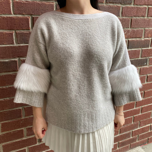 M Patmos x Club Monaco Pullover with Fur Trim, size XS (fits up to a Medium!)