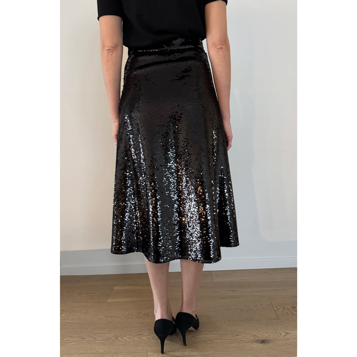 CO Sequin A-Line Skirt in Black, size Medium (Fits like US size 4/6)