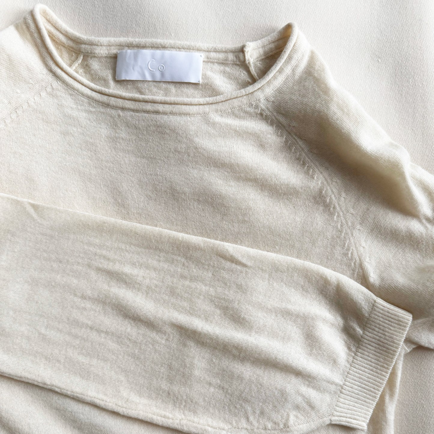 CO Lightweight Cashmere Sweater in Ivory, size XS