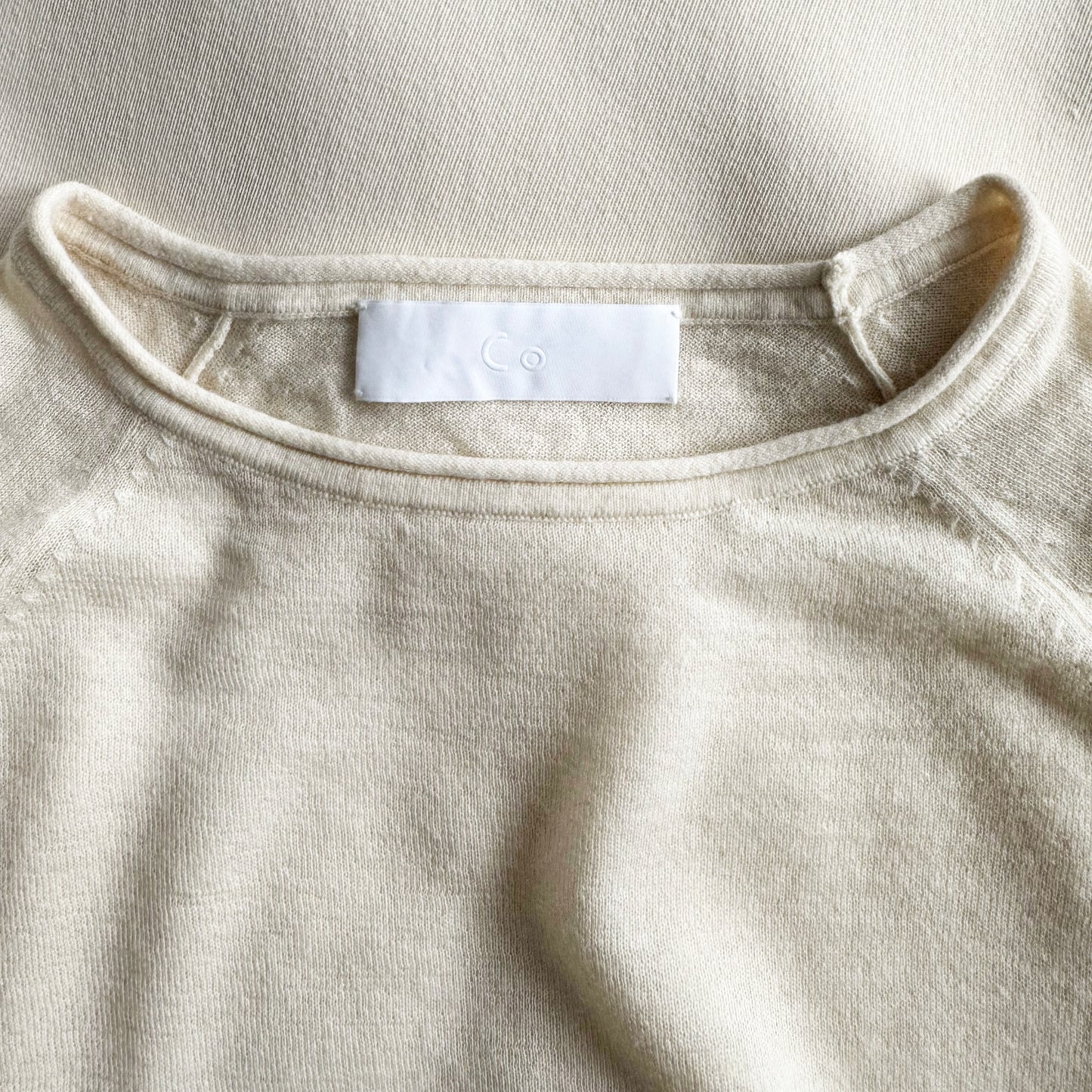 CO Lightweight Cashmere Sweater in Ivory, size XS