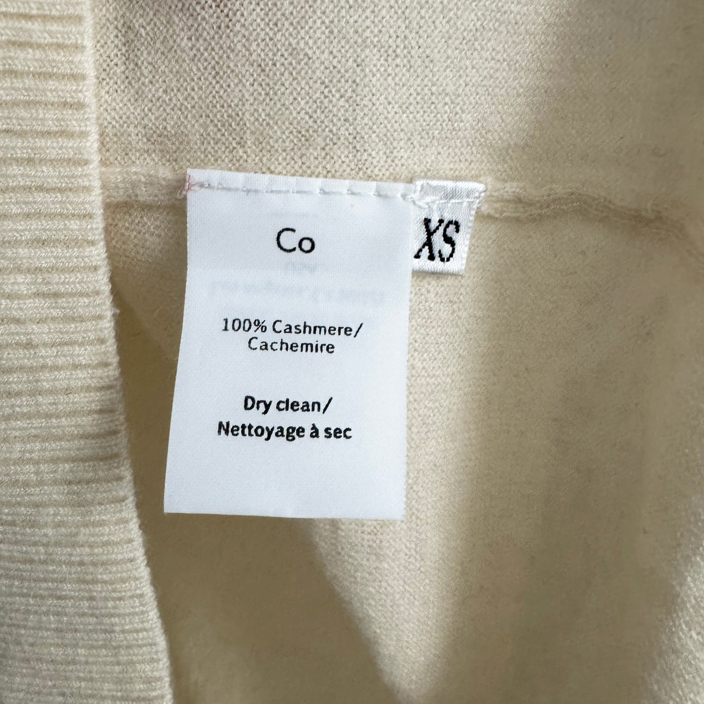 CO Lightweight Cashmere Sweater in Ivory, size XS