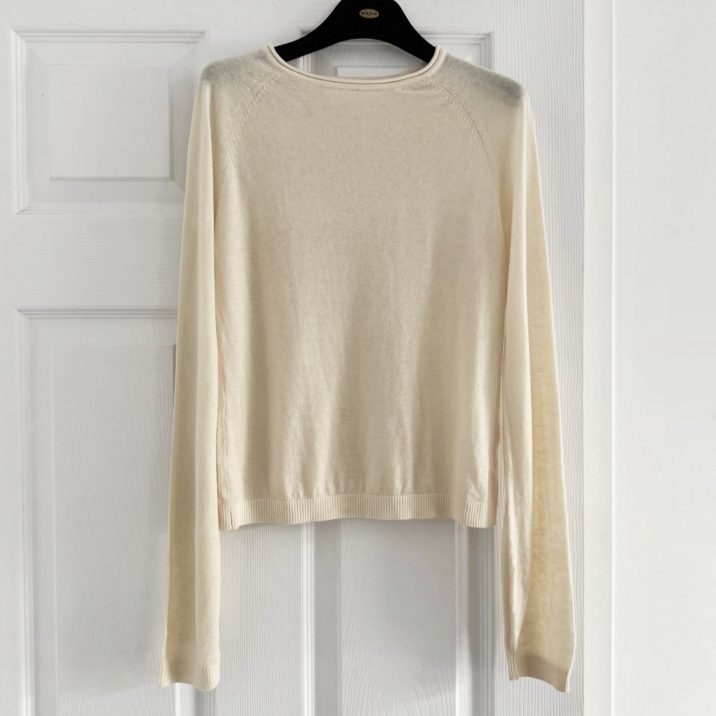 CO Lightweight Cashmere Sweater in Ivory, size XS