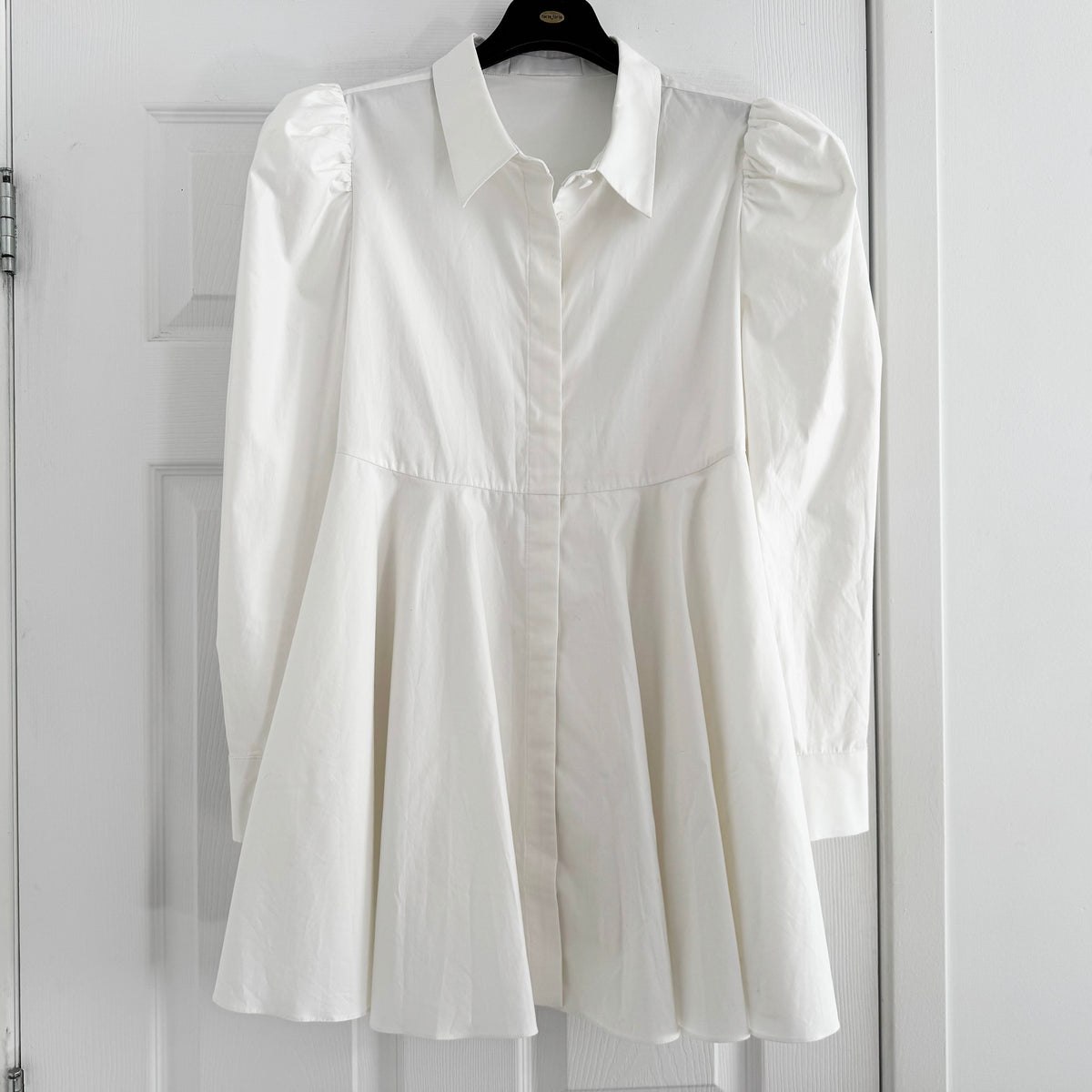 Co Flared Poplin Shirt in White, size Large