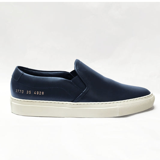 Baskets à enfiler marine Common Projects, taille 37 (convient comme une taille 8)